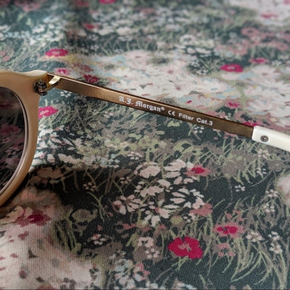 Fun Eclectic Mirrored Sunglasses by A.J. Morgan - Picture 4 of 7